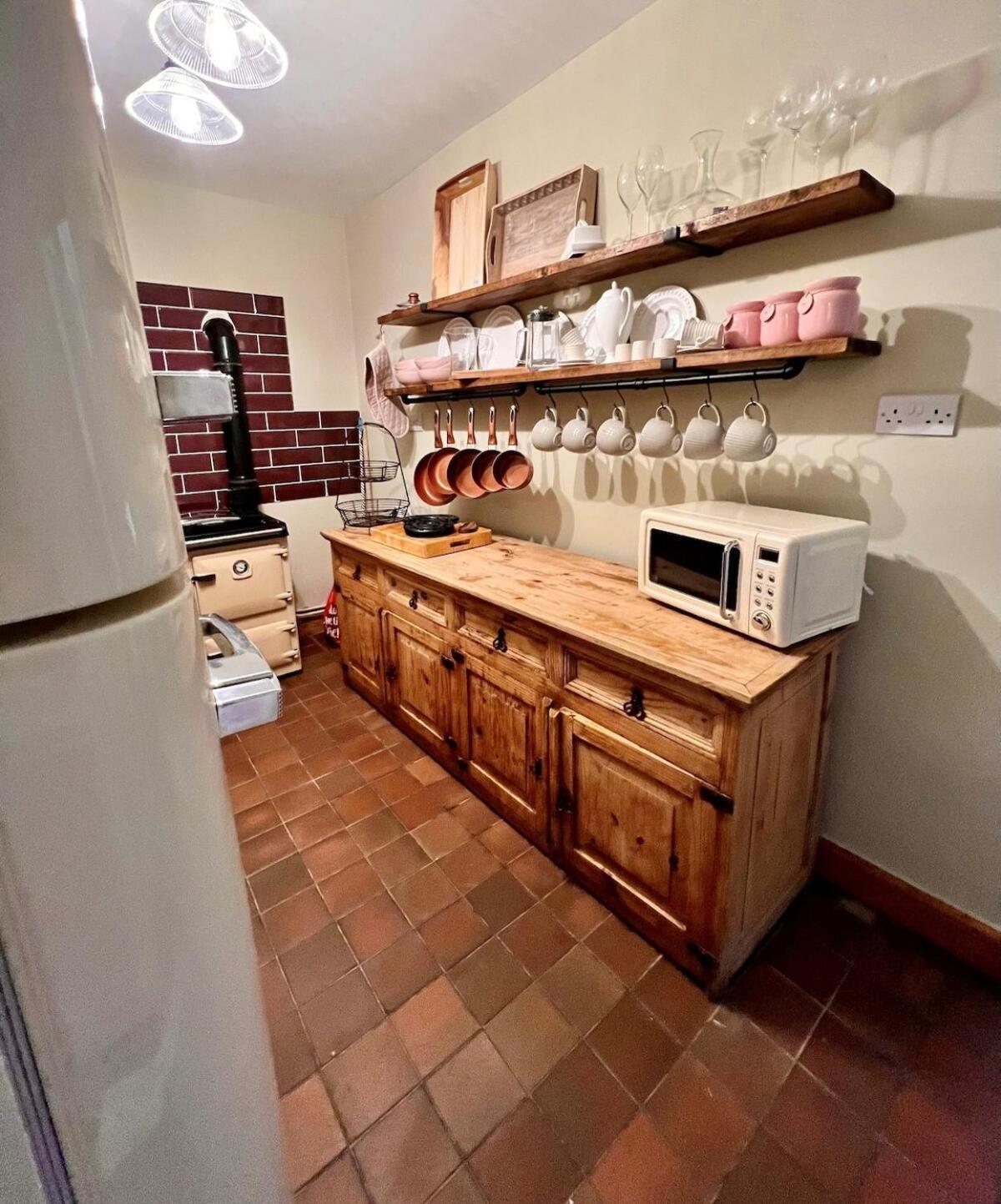6 - Central Location - Entire House - Free Parking Merthyr Tydfil Exterior foto
